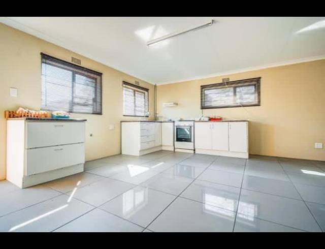 3 BEDROOM PROPERTY TO RENT IN NEW MODDER